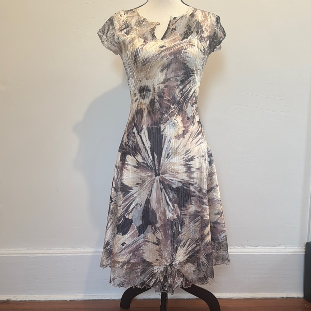 Komarov Gray Fit and Flare Midi Dress with Flutter Cap Sleeves